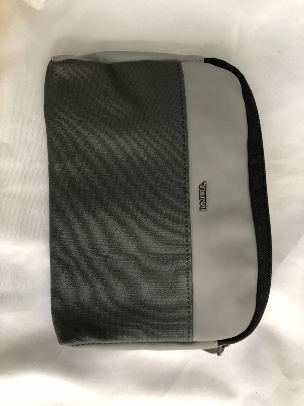 Tumi Small Travel Storage Bag Zipper Pouch Multifunctional Toiletry Bag